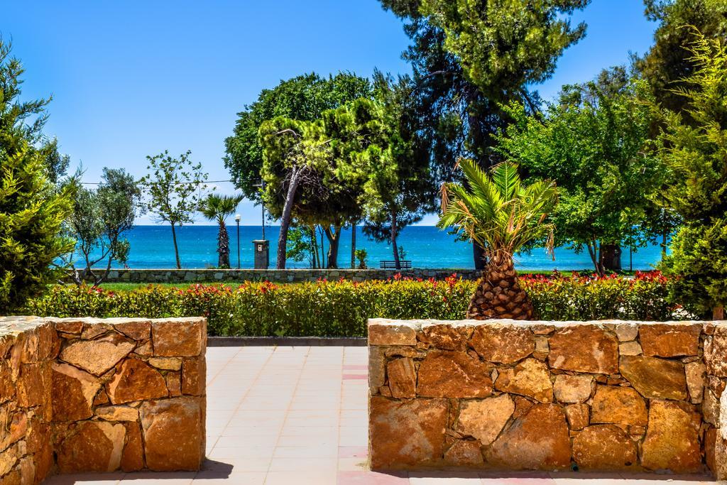 Elia Apartments - Nea Triglia Beach Nea Plagia Esterno foto